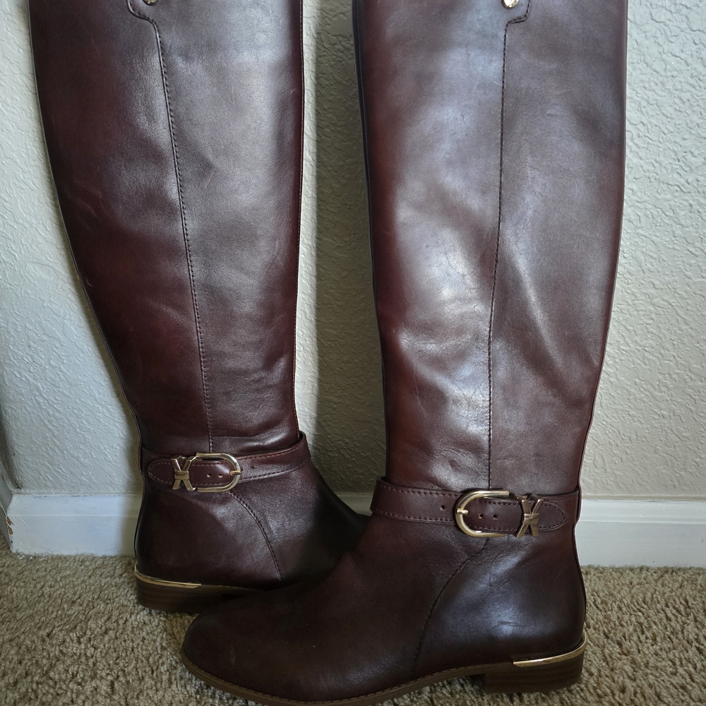 Elegant Brown Knee-High Leather Boots